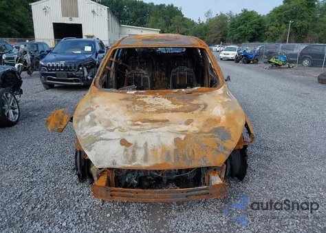 2019 Kia Sorento 2.4L Lx z USA, uszkodzony, nr VIN 5XYPGDA30KG574816